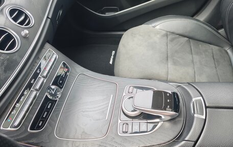 Mercedes-Benz E-Класс, 2019 год, 3 500 000 рублей, 24 фотография