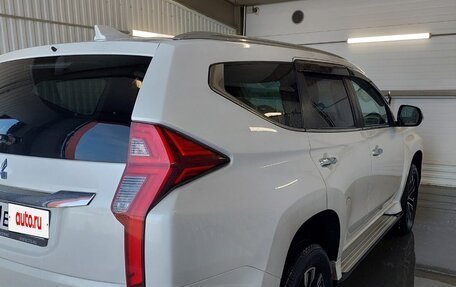 Mitsubishi Pajero Sport III рестайлинг, 2021 год, 3 990 000 рублей, 8 фотография