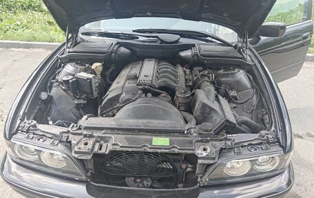 BMW 5 серия, 1998 год, 750 000 рублей, 12 фотография