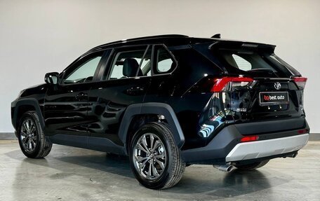 Toyota RAV4, 2024 год, 3 700 000 рублей, 8 фотография