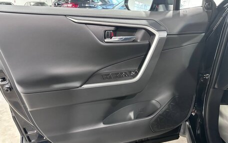 Toyota RAV4, 2024 год, 3 700 000 рублей, 13 фотография