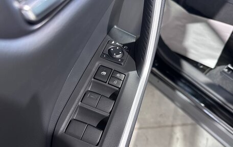 Toyota RAV4, 2024 год, 3 700 000 рублей, 14 фотография