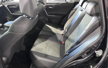 Toyota RAV4, 2024 год, 3 700 000 рублей, 29 фотография