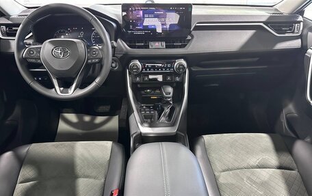Toyota RAV4, 2024 год, 3 700 000 рублей, 31 фотография