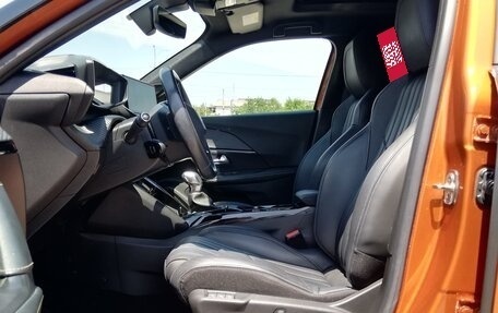 Peugeot 2008 II, 2020 год, 2 730 000 рублей, 18 фотография