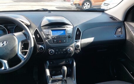 Hyundai ix35 I рестайлинг, 2015 год, 1 350 000 рублей, 13 фотография