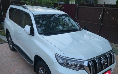 Toyota Land Cruiser Prado 150 рестайлинг 2, 2018 год, 5 700 000 рублей, 15 фотография