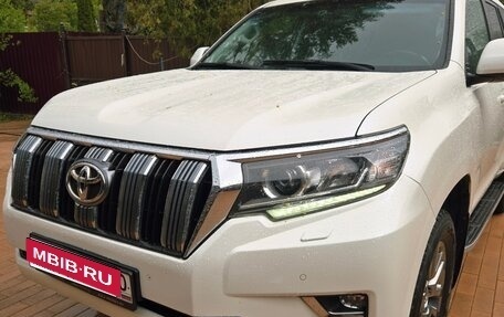 Toyota Land Cruiser Prado 150 рестайлинг 2, 2018 год, 5 700 000 рублей, 17 фотография
