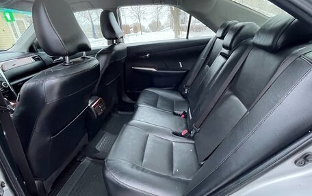Toyota Camry, 2013 год, 1 670 000 рублей, 10 фотография