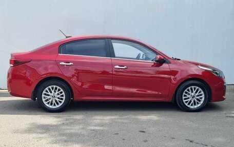 KIA Rio IV, 2020 год, 1 590 000 рублей, 4 фотография
