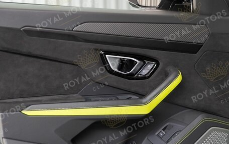 Lamborghini Urus I, 2023 год, 29 900 000 рублей, 14 фотография