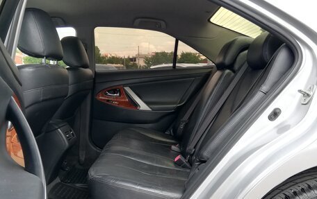 Toyota Camry, 2008 год, 749 000 рублей, 18 фотография