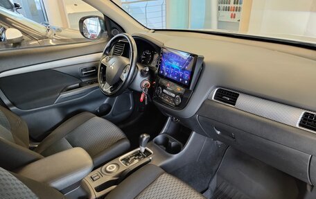 Mitsubishi Outlander III рестайлинг 3, 2015 год, 1 503 000 рублей, 5 фотография