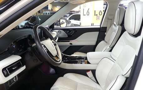 Lincoln Aviator II, 2022 год, 5 089 000 рублей, 10 фотография