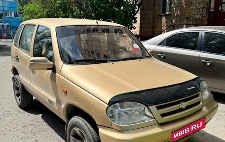 Chevrolet Niva I рестайлинг, 2004 год, 550 000 рублей, 1 фотография
