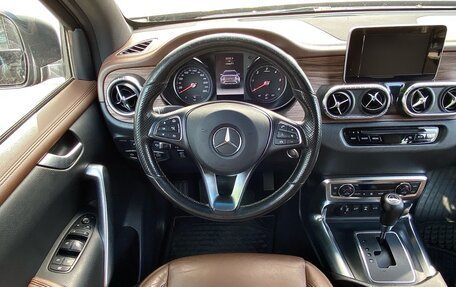 Mercedes-Benz X-Класс I, 2019 год, 3 200 000 рублей, 11 фотография