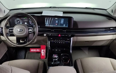 KIA Carnival, 2021 год, 2 800 000 рублей, 7 фотография
