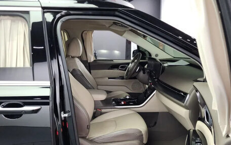 KIA Carnival, 2021 год, 2 800 000 рублей, 10 фотография
