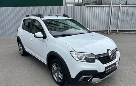 Renault Sandero II рестайлинг, 2019 год, 1 049 000 рублей, 3 фотография