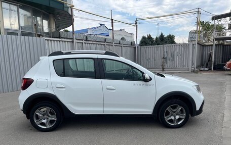 Renault Sandero II рестайлинг, 2019 год, 1 049 000 рублей, 4 фотография