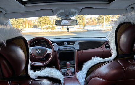 Mercedes-Benz CLS, 2005 год, 2 000 000 рублей, 9 фотография