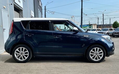 KIA Soul II рестайлинг, 2018 год, 1 490 000 рублей, 8 фотография