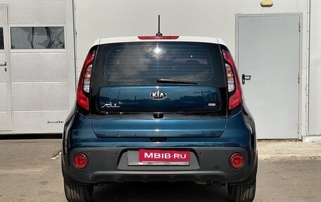 KIA Soul II рестайлинг, 2018 год, 1 490 000 рублей, 5 фотография