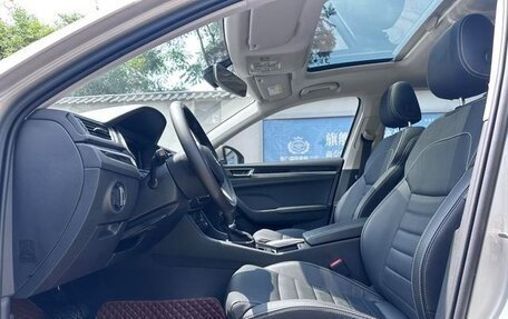 Skoda Superb III рестайлинг, 2021 год, 1 980 000 рублей, 12 фотография