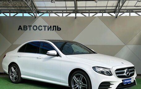 Mercedes-Benz E-Класс, 2019 год, 3 290 000 рублей, 2 фотография