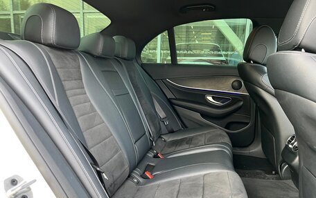 Mercedes-Benz E-Класс, 2019 год, 3 290 000 рублей, 15 фотография