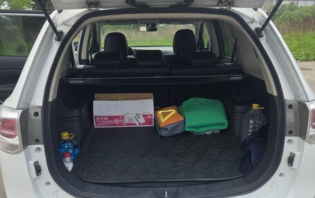 Mitsubishi Outlander III рестайлинг 3, 2014 год, 1 600 000 рублей, 16 фотография