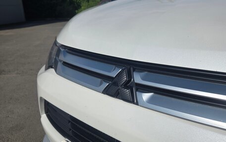 Mitsubishi Outlander III рестайлинг 3, 2014 год, 1 600 000 рублей, 18 фотография