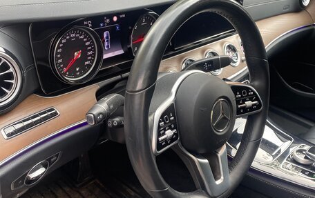 Mercedes-Benz E-Класс, 2020 год, 5 600 000 рублей, 10 фотография