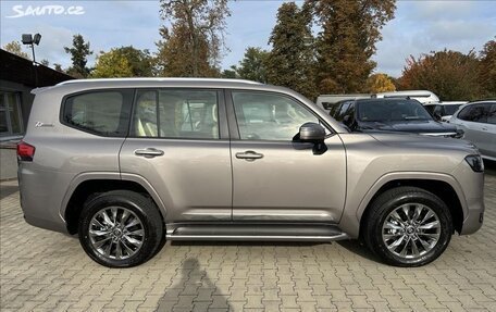 Toyota Land Cruiser, 2022 год, 12 425 000 рублей, 4 фотография
