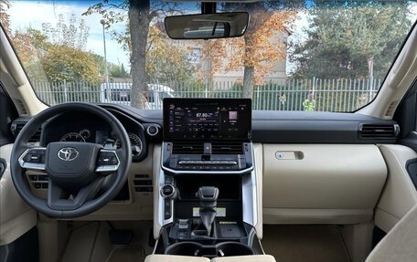 Toyota Land Cruiser, 2022 год, 12 425 000 рублей, 8 фотография