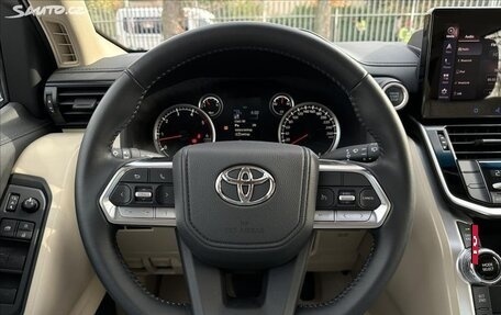 Toyota Land Cruiser, 2022 год, 12 425 000 рублей, 9 фотография