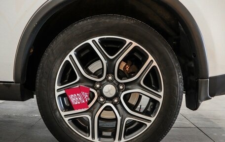 Mitsubishi Outlander III рестайлинг 3, 2014 год, 1 595 000 рублей, 23 фотография