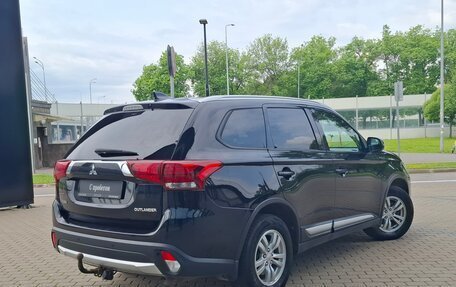 Mitsubishi Outlander III рестайлинг 3, 2017 год, 1 730 000 рублей, 3 фотография