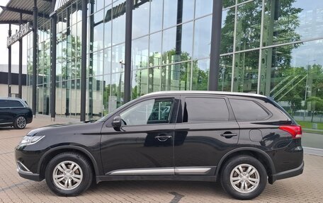 Mitsubishi Outlander III рестайлинг 3, 2017 год, 1 730 000 рублей, 5 фотография