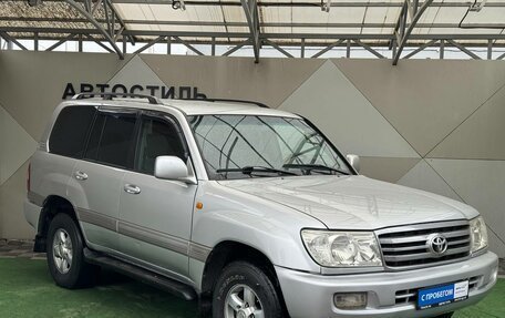 Toyota Land Cruiser 100 рестайлинг 2, 2006 год, 1 565 000 рублей, 2 фотография