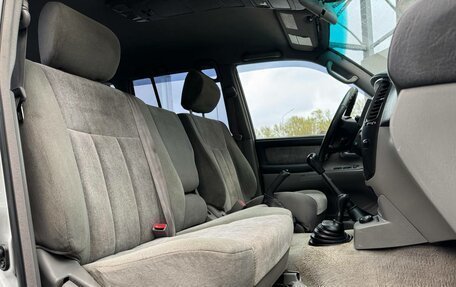 Toyota Land Cruiser 100 рестайлинг 2, 2006 год, 1 565 000 рублей, 14 фотография
