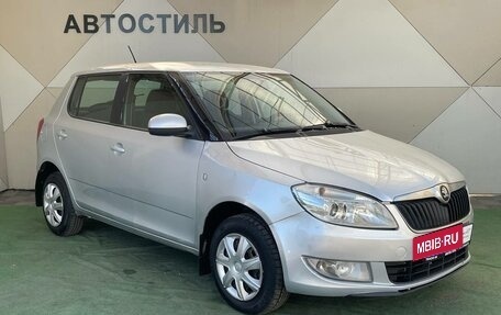Skoda Fabia II, 2013 год, 385 000 рублей, 2 фотография