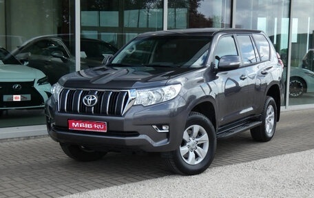 Toyota Land Cruiser Prado 150 рестайлинг 2, 2022 год, 4 725 000 рублей, 1 фотография