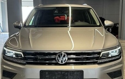 Volkswagen Tiguan II, 2017 год, 2 450 000 рублей, 1 фотография