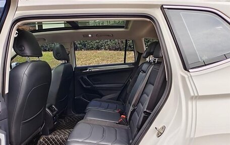 Volkswagen Tiguan II, 2021 год, 2 350 000 рублей, 7 фотография