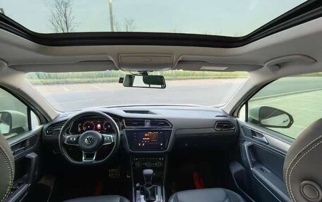 Volkswagen Tiguan II, 2021 год, 2 350 000 рублей, 8 фотография