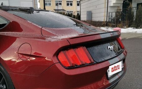 Ford Mustang VI рестайлинг, 2016 год, 2 490 000 рублей, 2 фотография