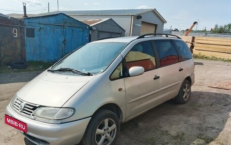 Volkswagen Sharan I рестайлинг, 1997 год, 310 000 рублей, 4 фотография