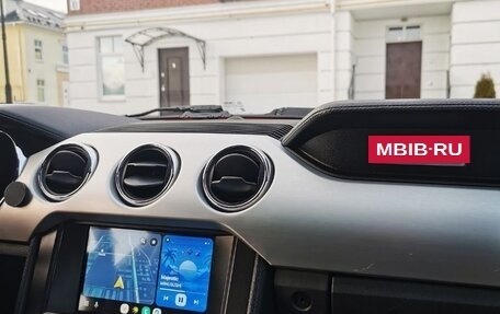 Ford Mustang VI рестайлинг, 2016 год, 2 490 000 рублей, 4 фотография