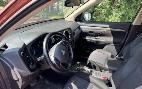 Mitsubishi Outlander III рестайлинг 3, 2012 год, 1 350 000 рублей, 5 фотография